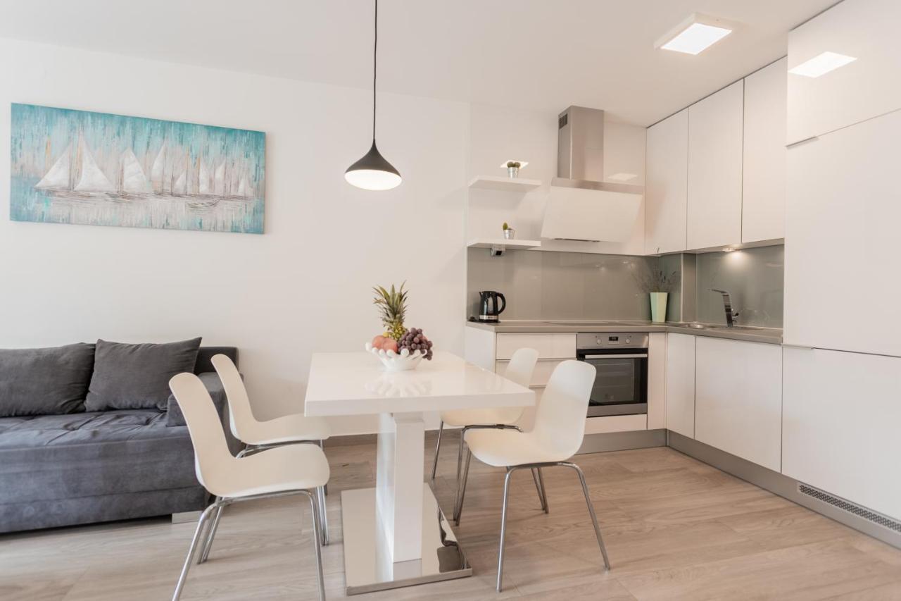 New Modern Apartment "Marjan" โปดสตรานา ภายนอก รูปภาพ