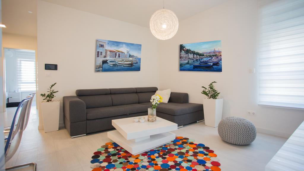 New Modern Apartment "Marjan" โปดสตรานา ภายนอก รูปภาพ